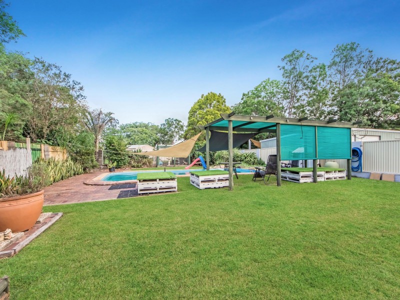 9 Midland St, Yamanto QLD 4305