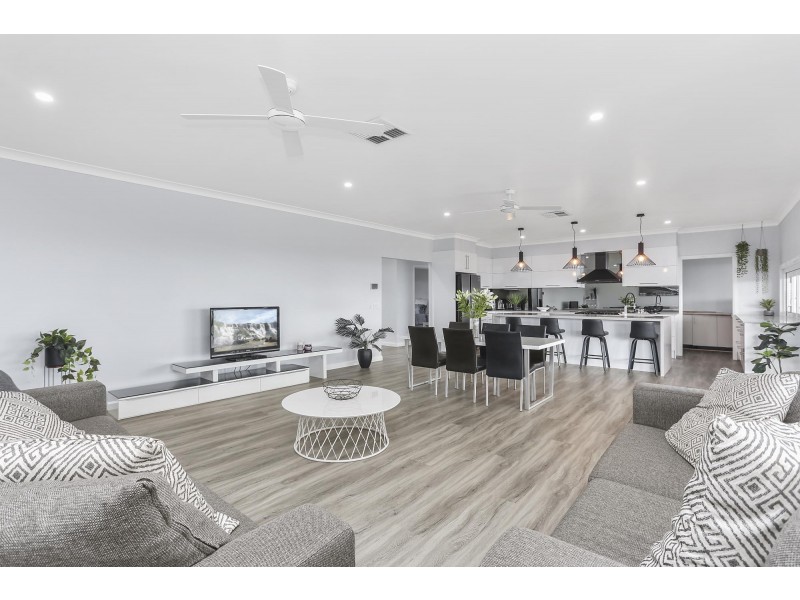 39 Cooper Rd, Haigslea QLD 4306
