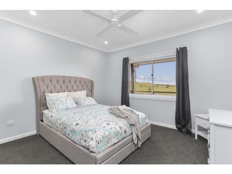 39 Cooper Rd, Haigslea QLD 4306