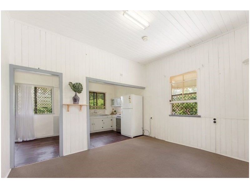 2 Kent Street, Tivoli QLD 4305