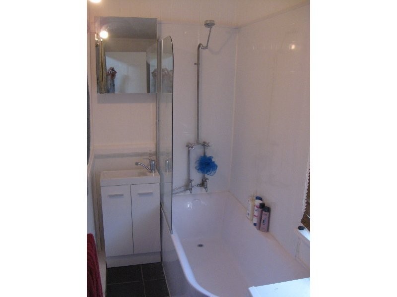 7 Tongue Street, Newtown QLD 4305