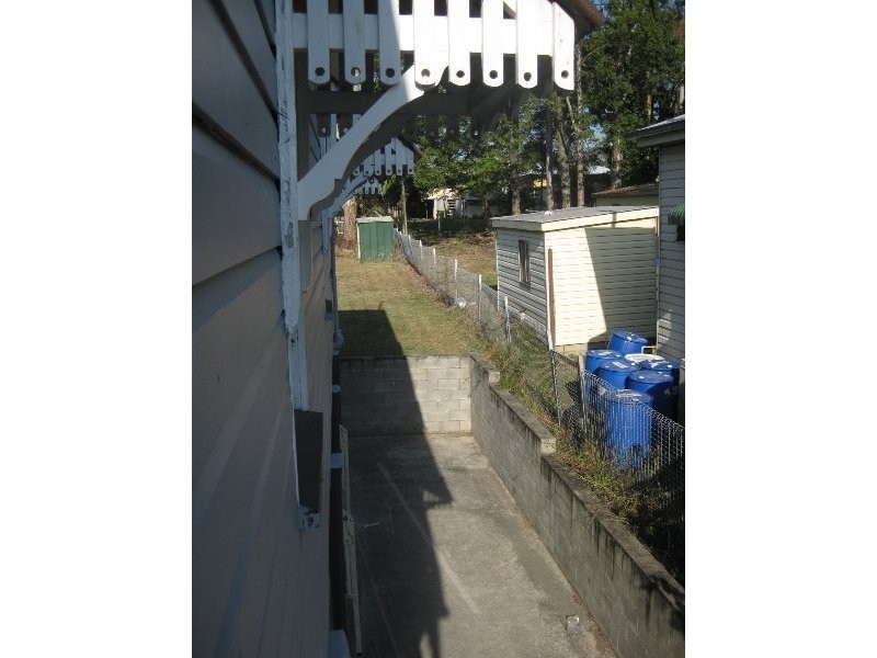 7 Tongue Street, Newtown QLD 4305