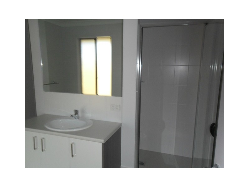 41 Peregrine Drive, Lowood QLD 4311