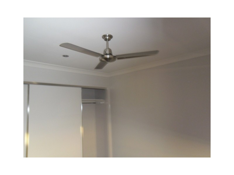 41 Peregrine Drive, Lowood QLD 4311