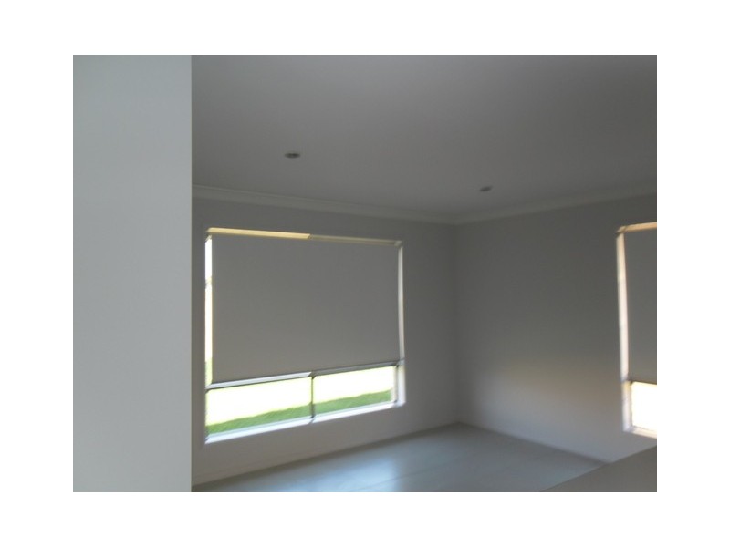 41 Peregrine Drive, Lowood QLD 4311