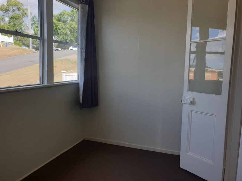 27 Murphy Street, Ipswich QLD 4305
