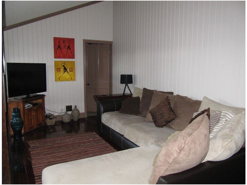 12 Joyce Street, East Ipswich QLD 4305