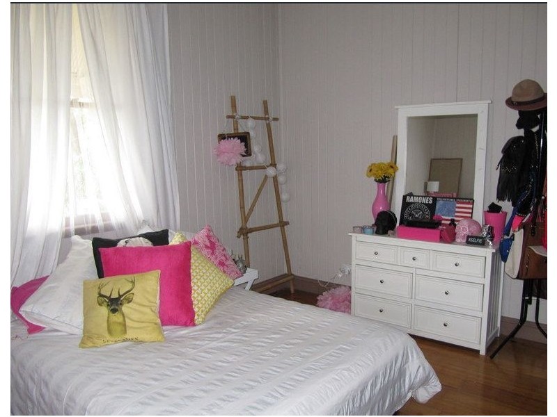 12 Joyce Street, East Ipswich QLD 4305