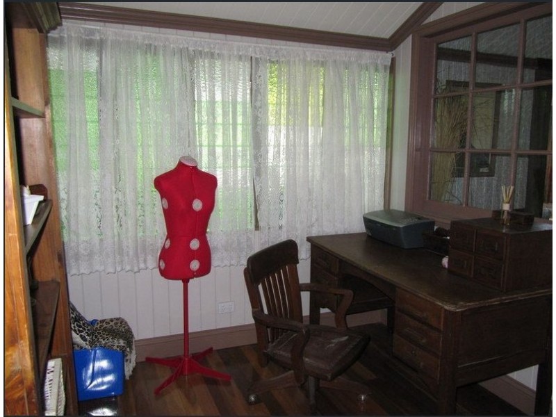 12 Joyce Street, East Ipswich QLD 4305