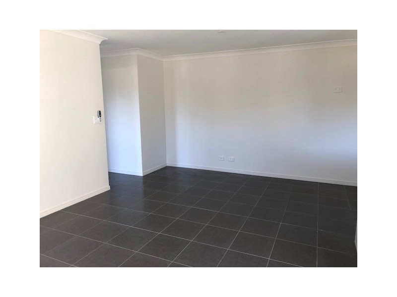 1/59 Ludwig Street, Leichhardt QLD 4305
