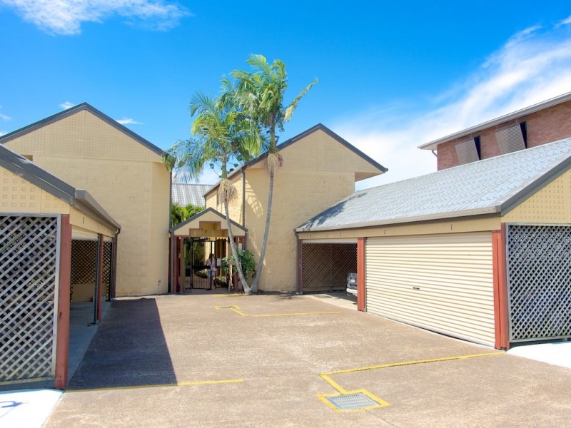 4/60 Railway Street, Booval QLD 4304