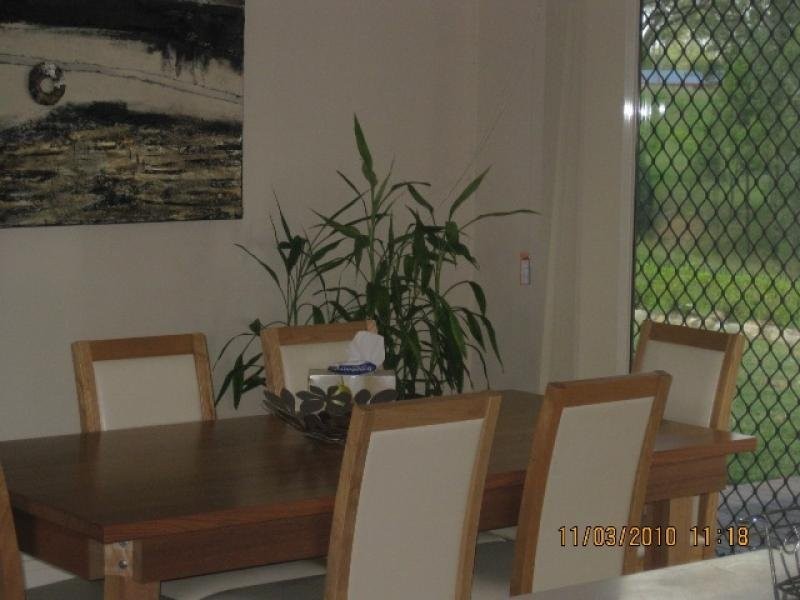 10 Mamaku Street, Fernvale QLD 4306