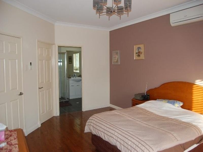 10 Mamaku Street, Fernvale QLD 4306