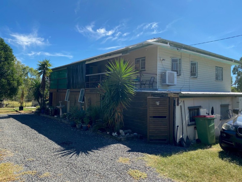7 Ivy Hansens Rd, Tallegalla QLD 4340