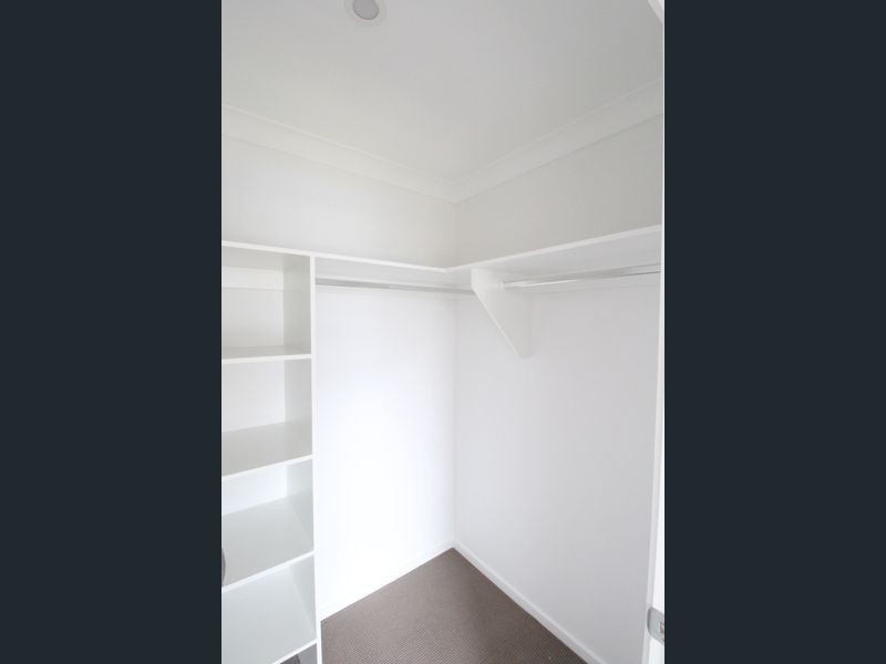 18 Coolah Street, South Ripley QLD 4306