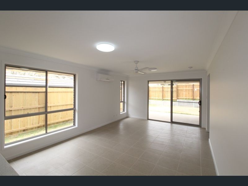 18 Coolah Street, South Ripley QLD 4306