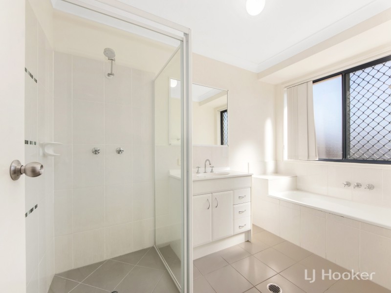 44 Nixon Drive, North Booval QLD 4304
