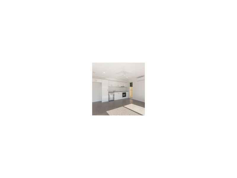 2/54 Bourke Street, Brassall QLD 4305