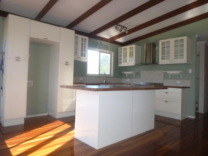 230 Whitehill Road, Raceview QLD 4305