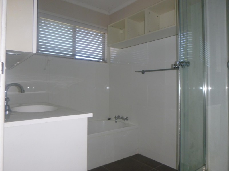 230 Whitehill Road, Raceview QLD 4305