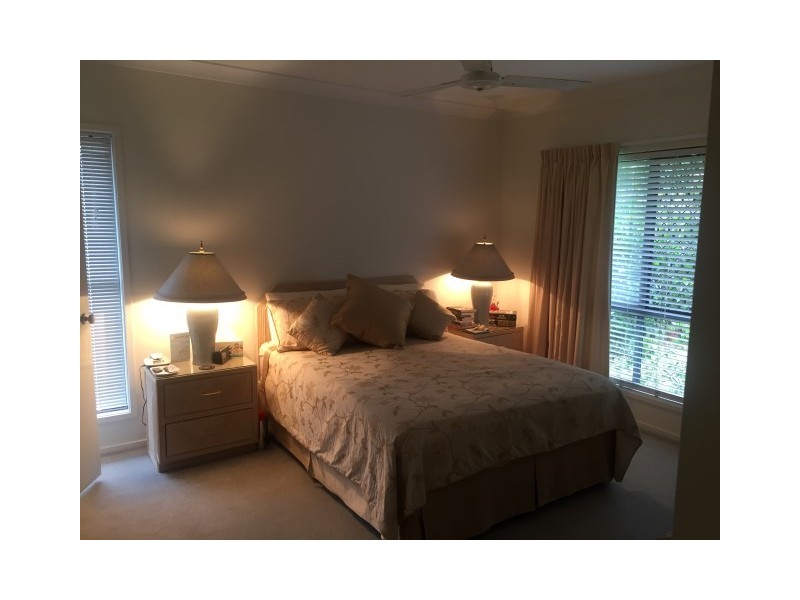 10 Martens Place, Brookfield QLD 4069