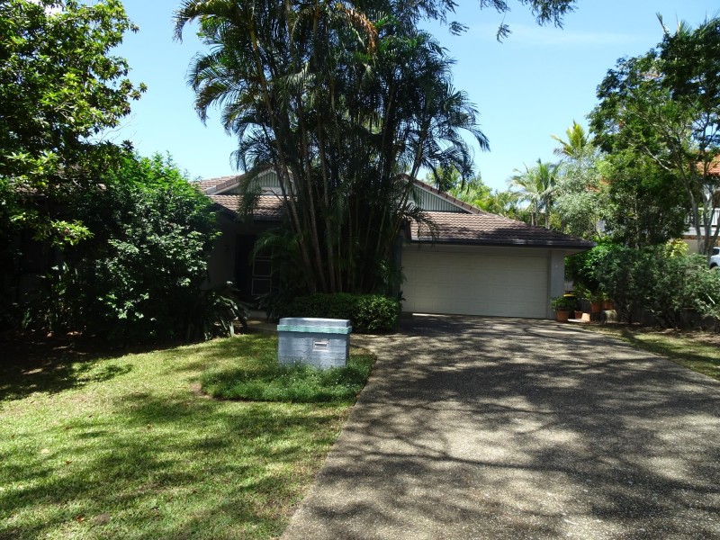 10 Martens Place, Brookfield QLD 4069