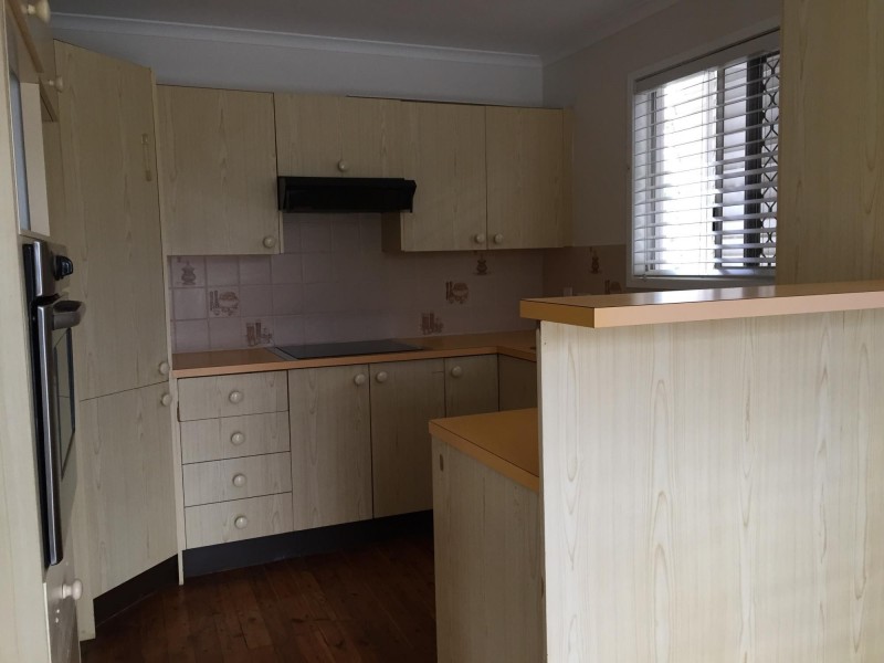 9 Portley Street, Bundamba QLD 4304