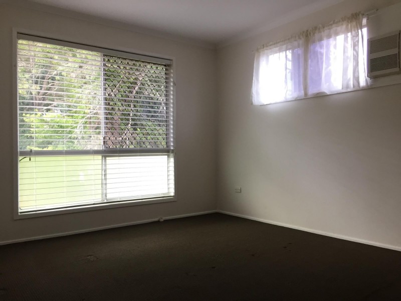 9 Portley Street, Bundamba QLD 4304