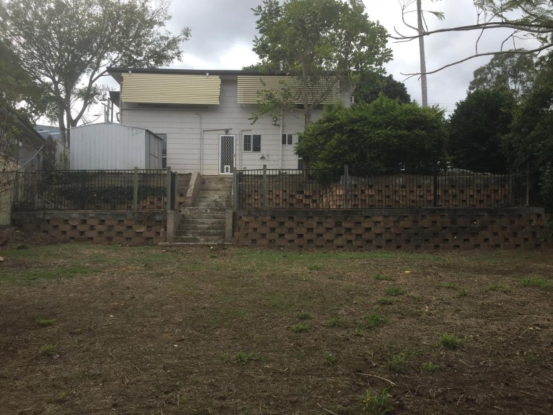 9 Portley Street, Bundamba QLD 4304