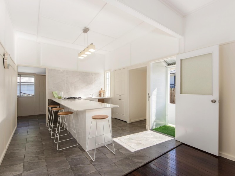 66 Cemetery Rd, Eastern Heights QLD 4305