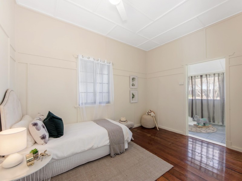 66 Cemetery Rd, Eastern Heights QLD 4305