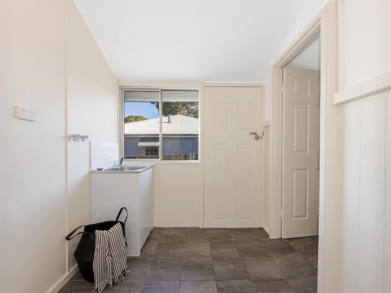 66 Cemetery Rd, Eastern Heights QLD 4305