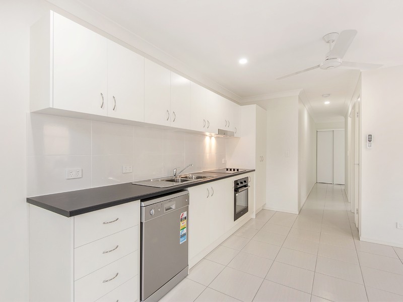 2/13 Wegener Street, Churchill QLD 4305