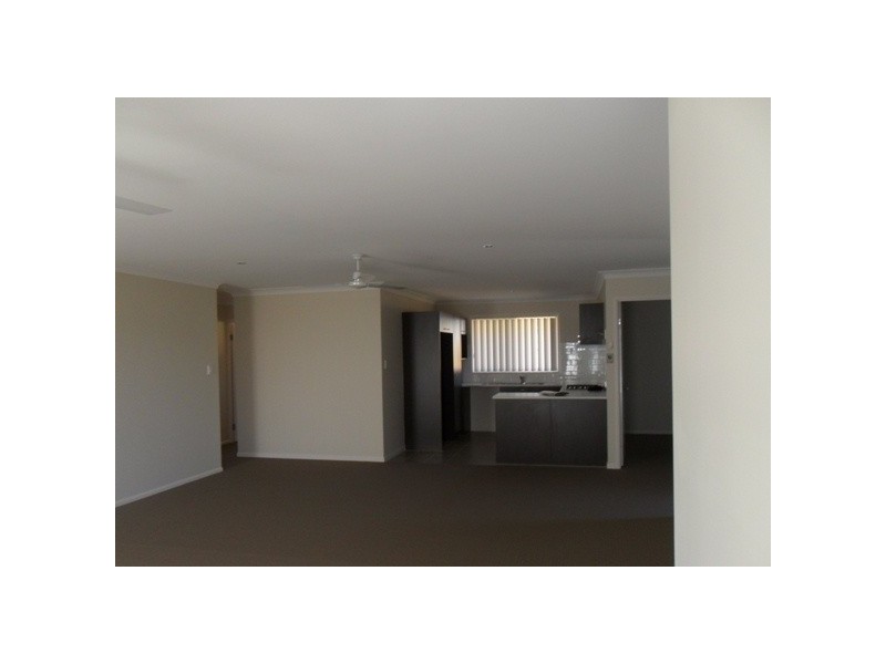 29 Peregrine Drive, Lowood QLD 4311