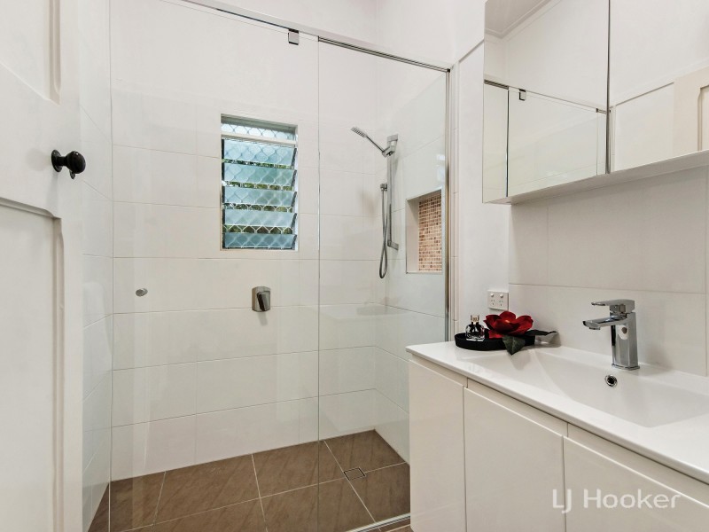 50 Whitehill Road, Eastern Heights QLD 4305