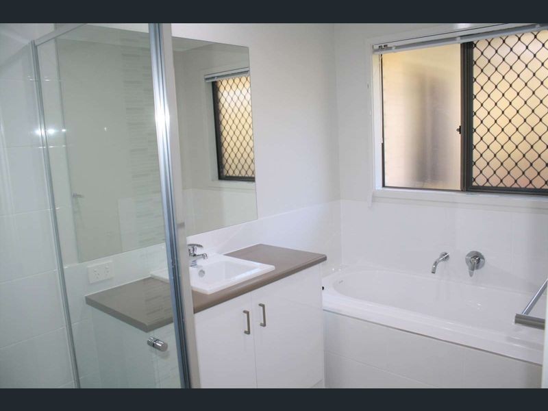 10 Ezra Court, Karalee QLD 4306