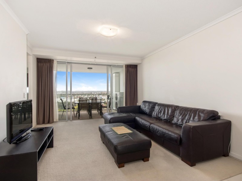 1104/1 West Street “Oaks Aspire Apart, Ipswich QLD 4305