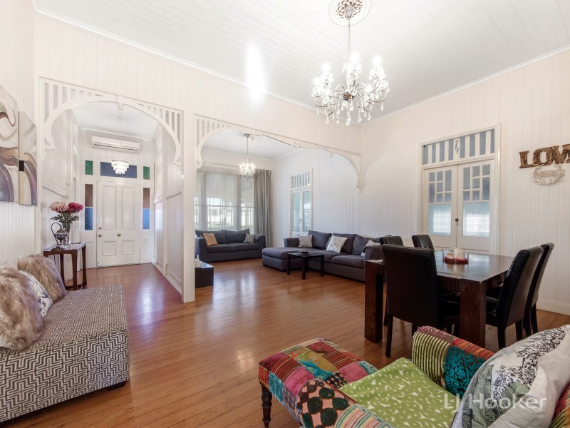 116 Robertson Road, Eastern Heights QLD 4305