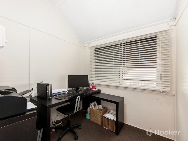 116 Robertson Road, Eastern Heights QLD 4305