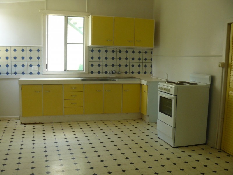 46 Cole Street, Silkstone QLD 4304