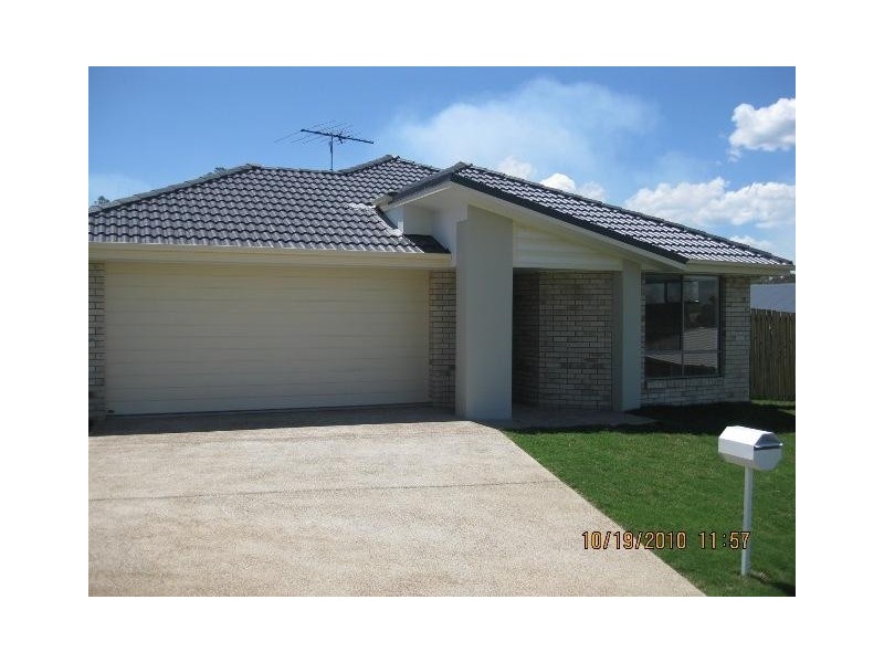 31 Goldenwood Crescent, Fernvale QLD 4306