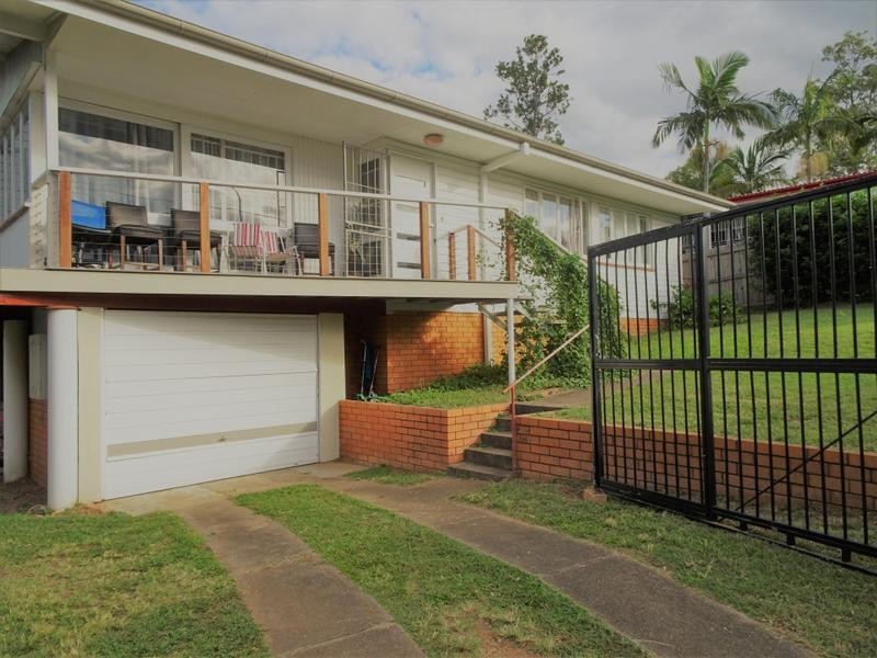 856 Moggill Road, Kenmore QLD 4069