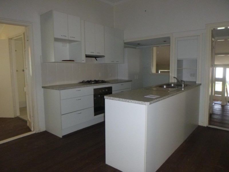 228 Warwick Road, Churchill QLD 4305