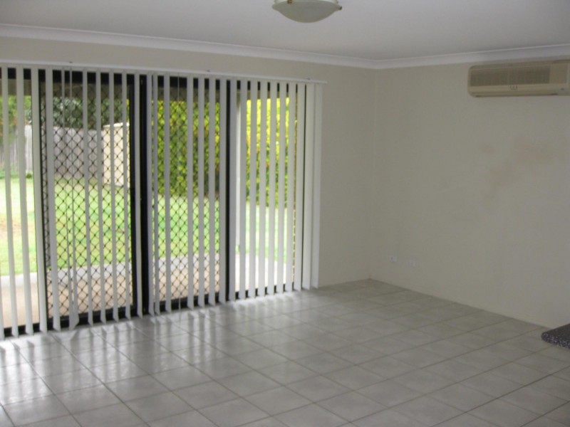 22 Kathleen Place, Yamanto QLD 4305