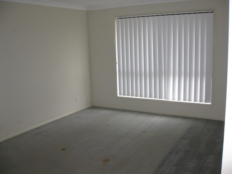 22 Kathleen Place, Yamanto QLD 4305