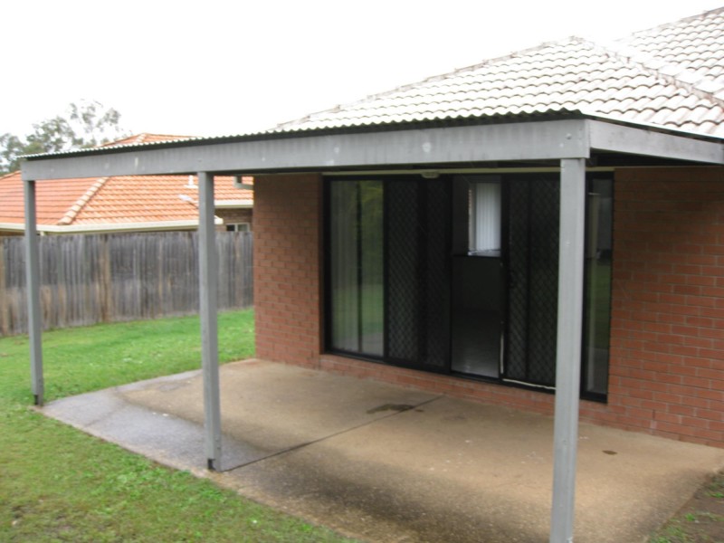 22 Kathleen Place, Yamanto QLD 4305