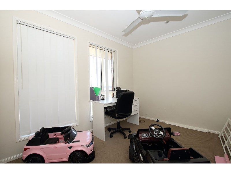 55 Peregrine Drive, Lowood QLD 4311