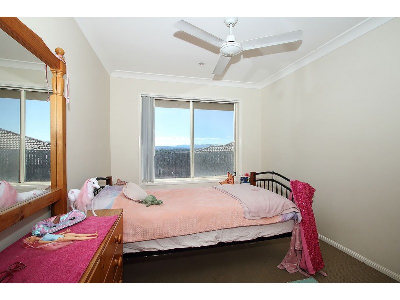 55 Peregrine Drive, Lowood QLD 4311