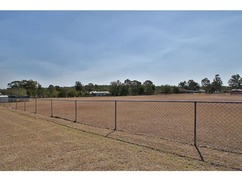 22 Shannon Rd, Lowood QLD 4311