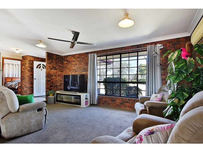22 Shannon Rd, Lowood QLD 4311